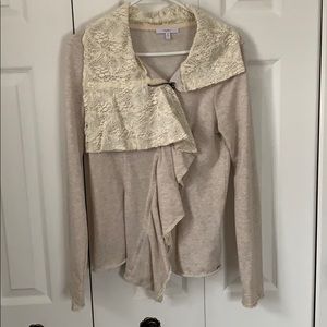 Beautiful feminine zip shirt.